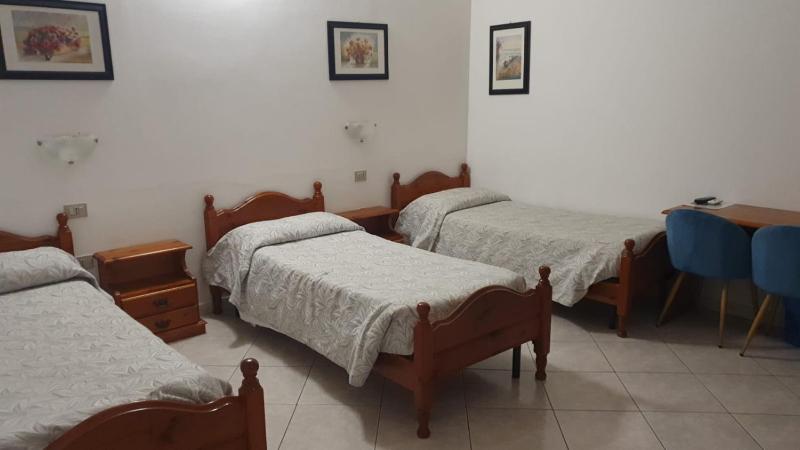 Triple Room image 4