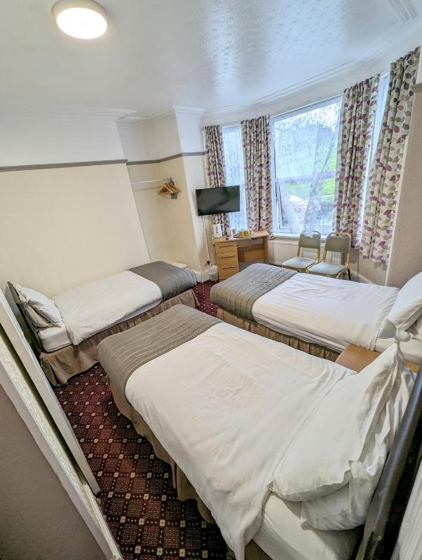 Triple Room image 4