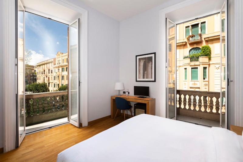 Triple Room image 2