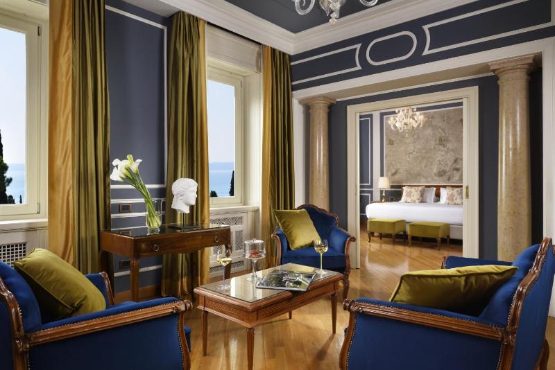 Suite with Lake View image 1