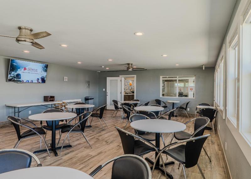 Quality Inn Rockport on Aransas Bay - image 50