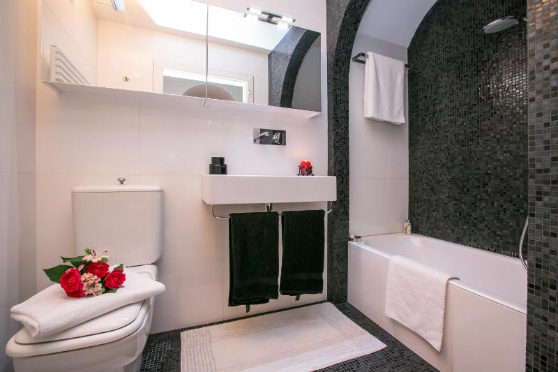 Two-Bedroom Apartment image 2