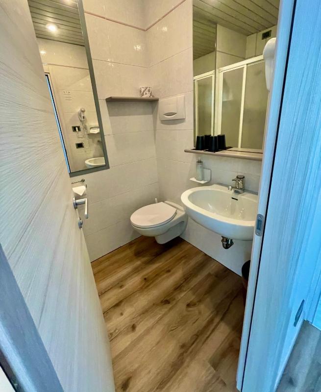Triple Room image 2