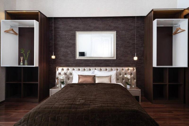 Central Luxy design apartment - image 4