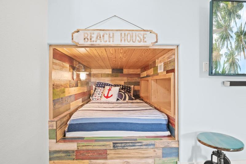 Shell Yeah Beach House - image 6