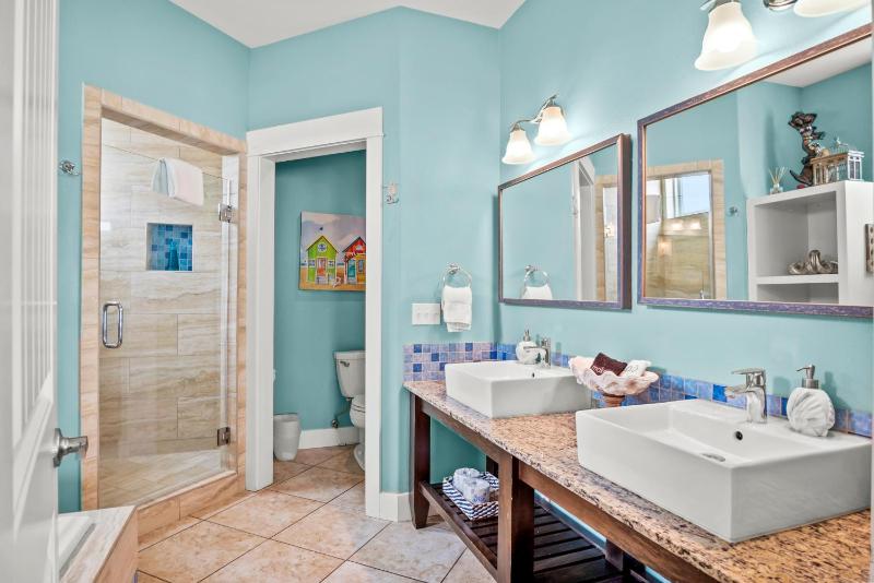 Shell Yeah Beach House - image 36