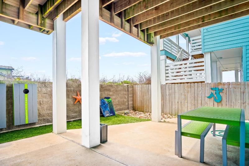 Shell Yeah Beach House - image 47