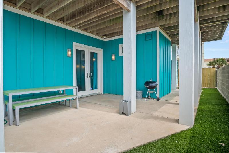 Shell Yeah Beach House - image 40