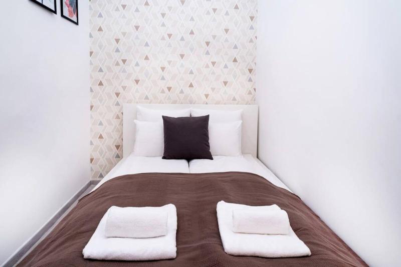 Central and New design apartment - image 15