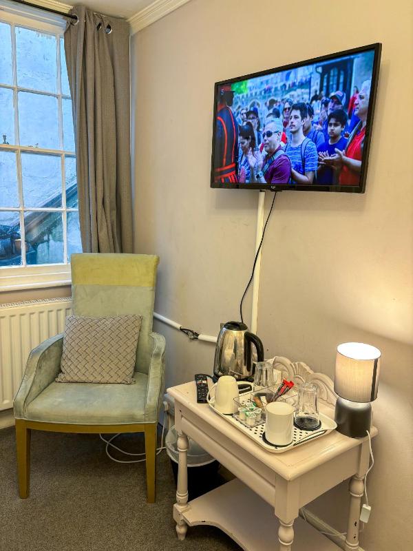 Standard Single Room image 2