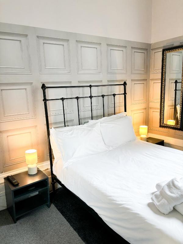 Superior Double Room image 2