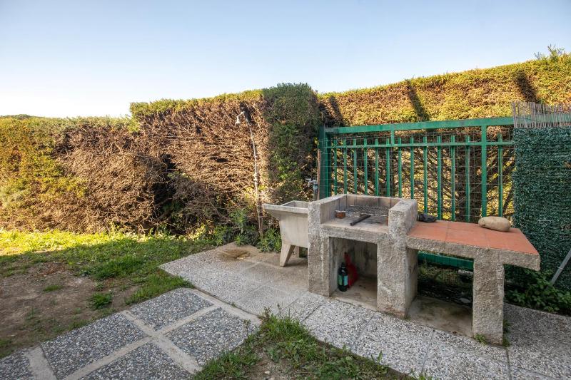 One-Bedroom Apartment image 3