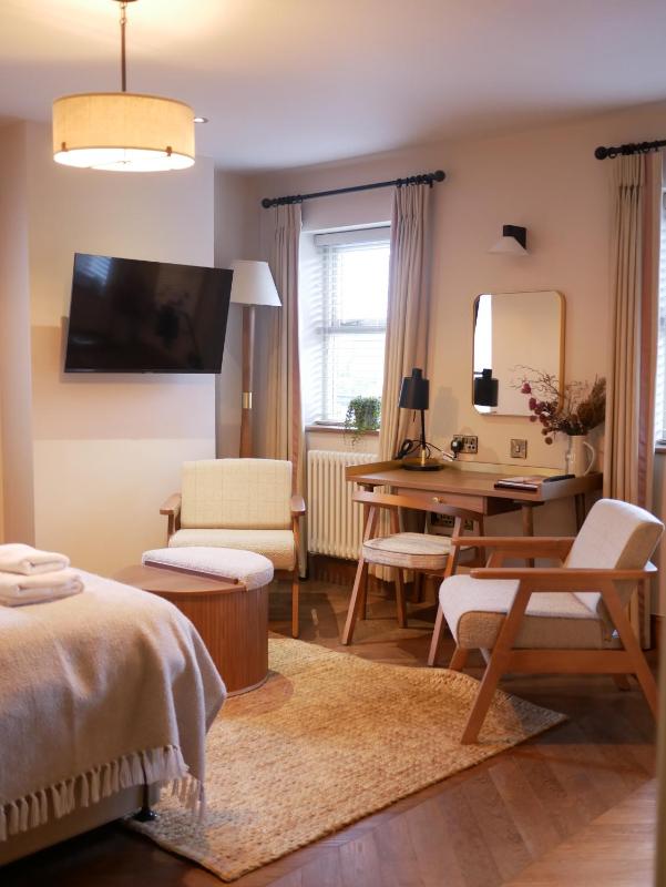 King Suite image 2