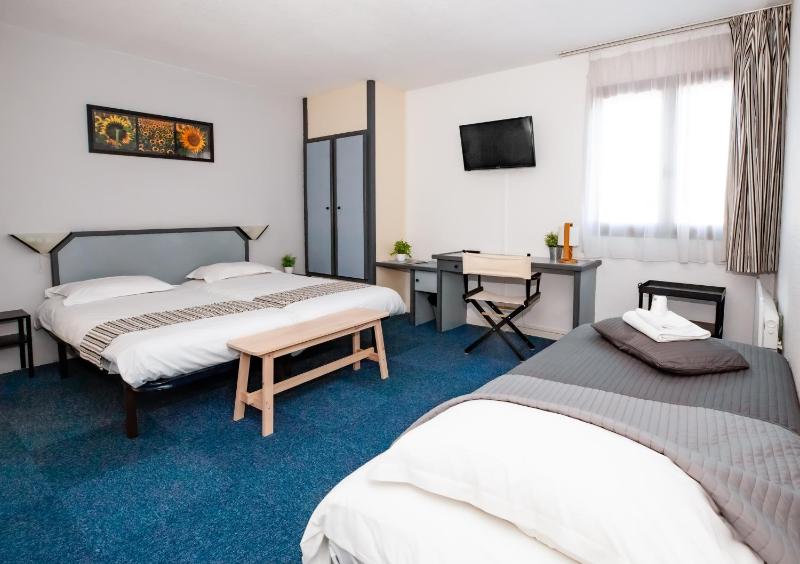 Triple Room image 1