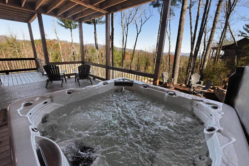 3BR Luxury Cabin • Hot Tub Game Room & Views - image 47