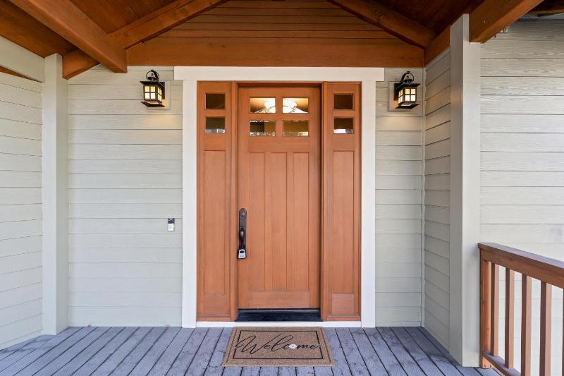 Three-Bedroom House image 3
