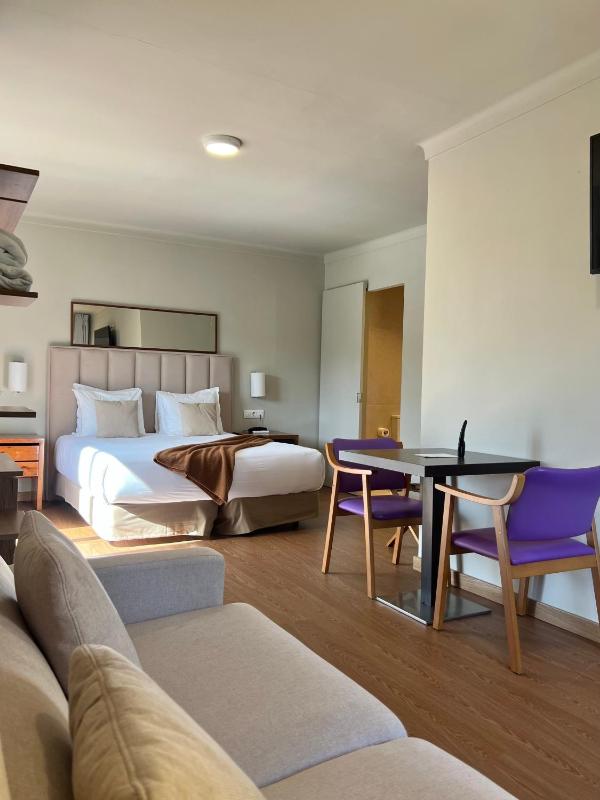 Superior Triple Room image 1