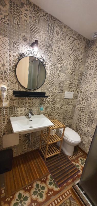 Double Room with Balcony image 3