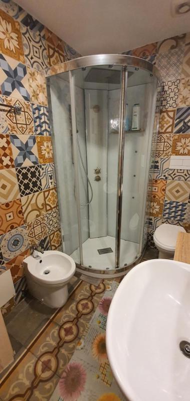 Double Room with Balcony image 4