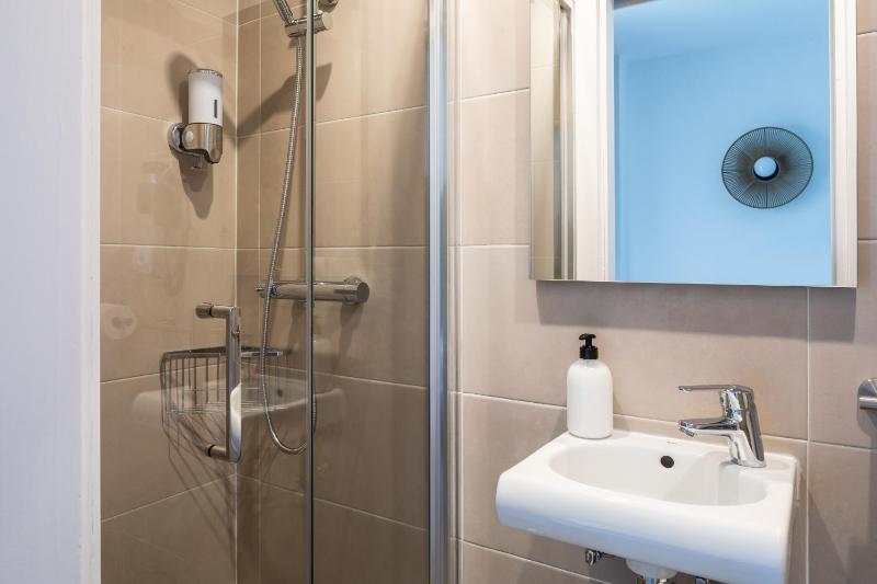 Superior Single Room image 3