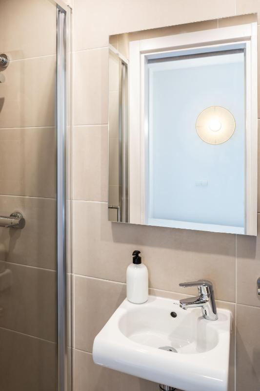 Superior Single Room image 4