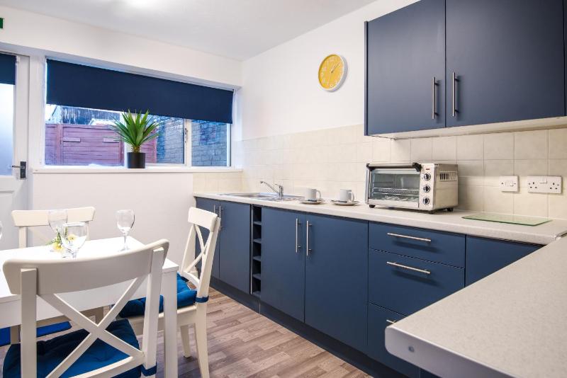 Two-Bedroom Apartment image 3