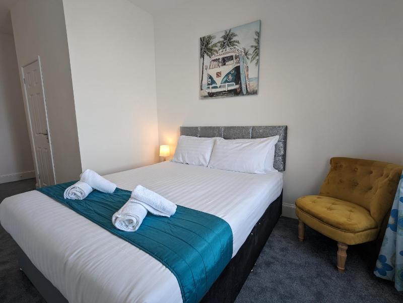 Double Room with Sea View image 4