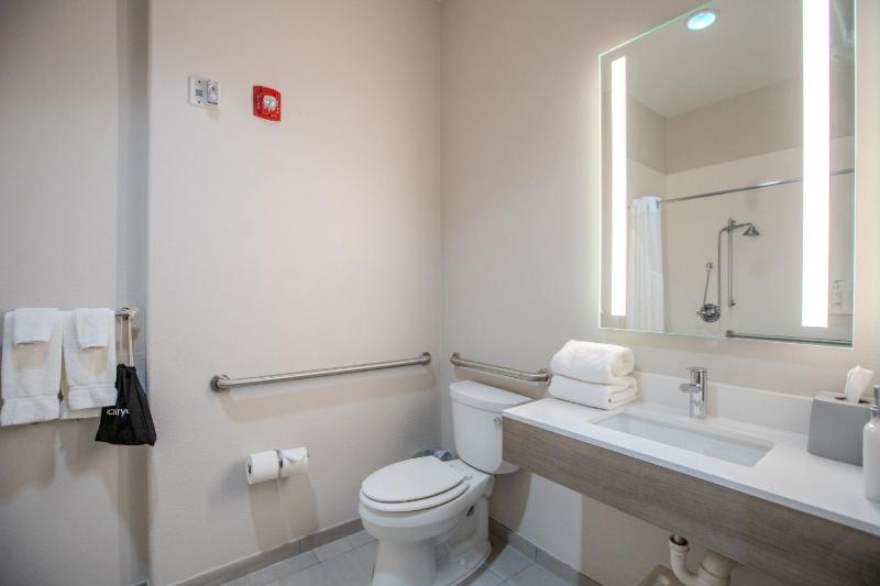 Standard Room image 1