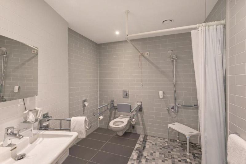 Standard Single Room - Disability Access image 3