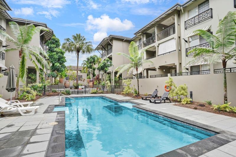 Resort Apartment with 9 Pools & Spa Cairns One - image 6
