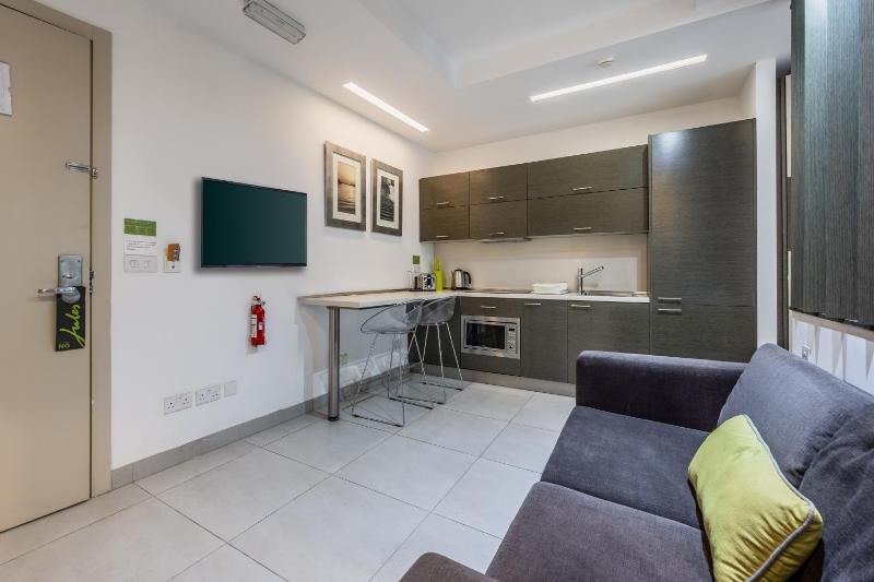 Jules Suites - image 13