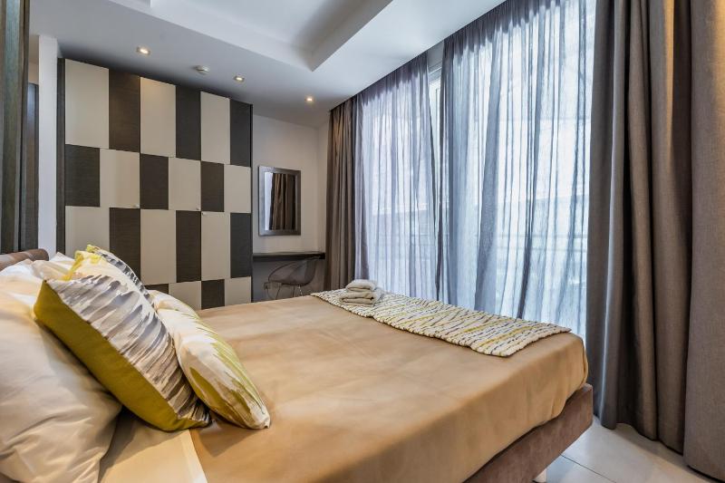 Jules Suites - image 6