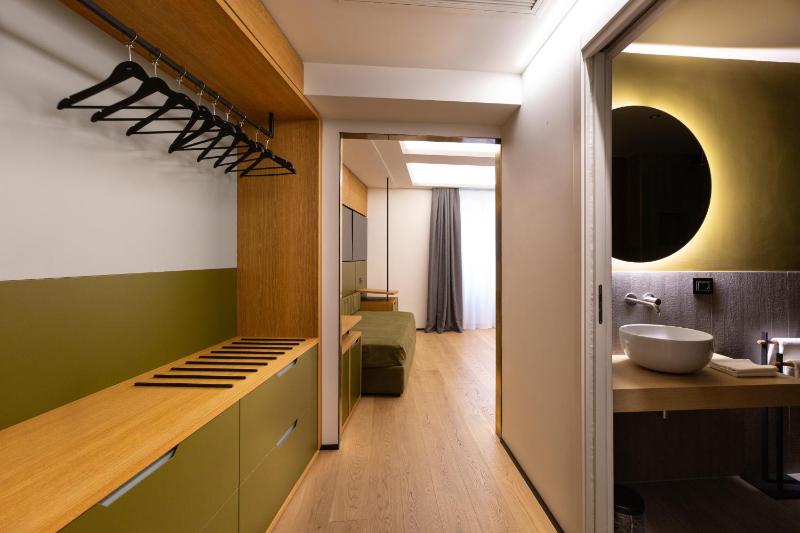 Premium Double or Twin Room image 1