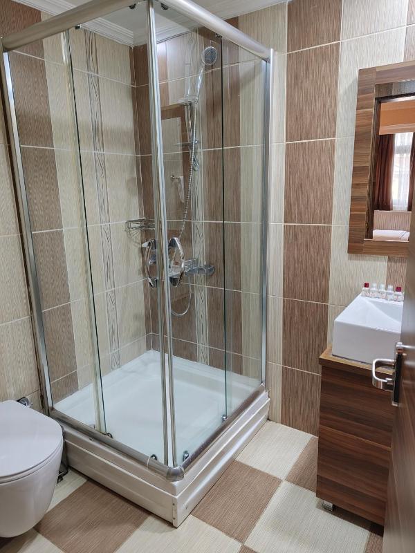 Standard Triple Room image 3