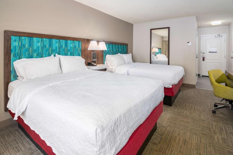 Room with Two Queen Beds - Non-Smoking image 3