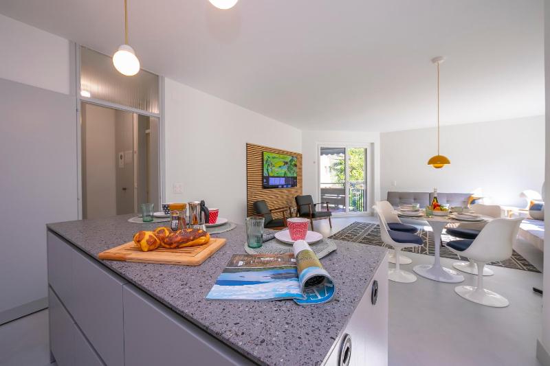 Coloratura Frontlake Lugano with Terrace - Happy Rentals - image 11