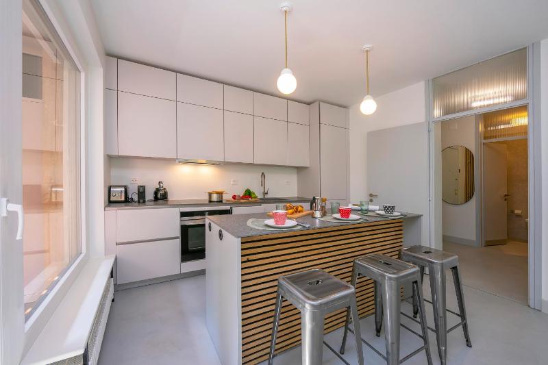 Coloratura Frontlake Lugano with Terrace - Happy Rentals - image 4