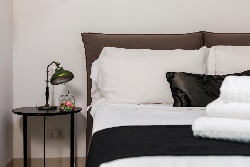 Standard Double Room image 1