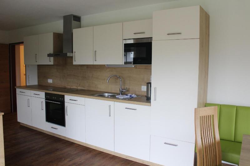 Three-Bedroom Apartment with Three Bathrooms image 3
