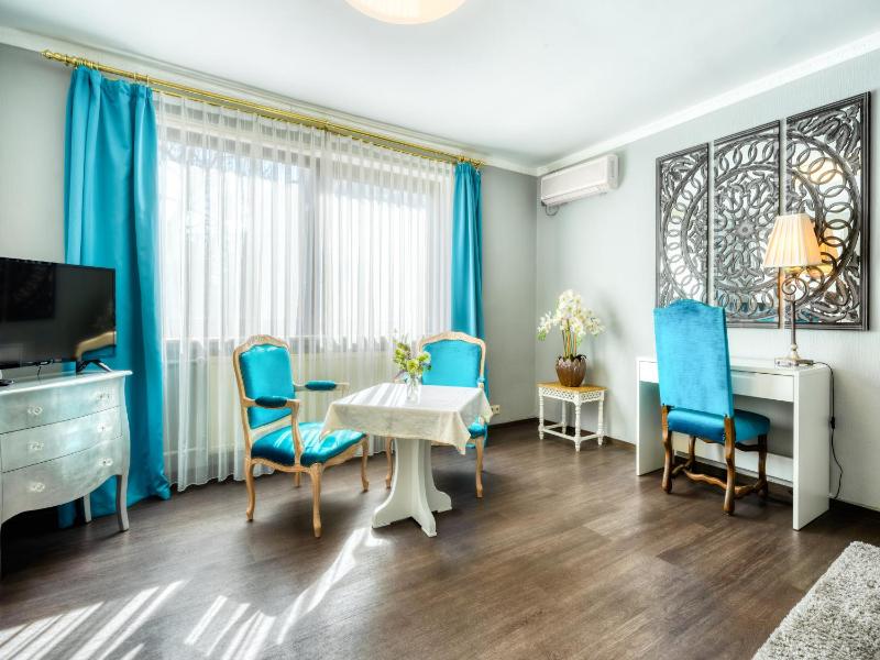 Triple Room image 1