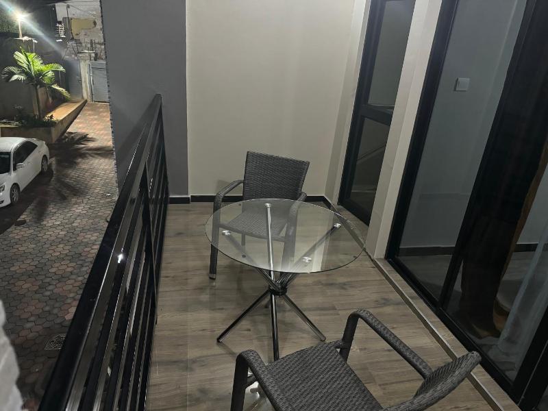 Steady State Apartment 1 - image 6
