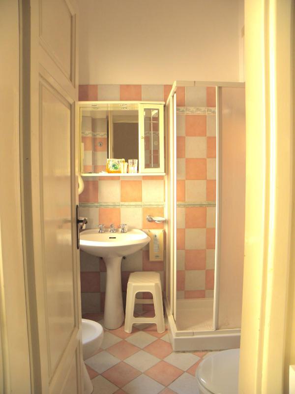 Triple Room image 3