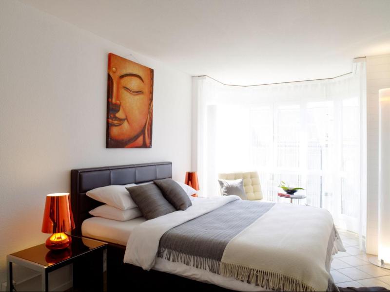 Junior Studio Apartment image 1
