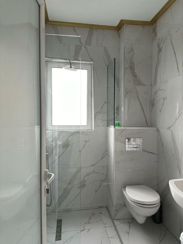 Double Room with Balcony image 4