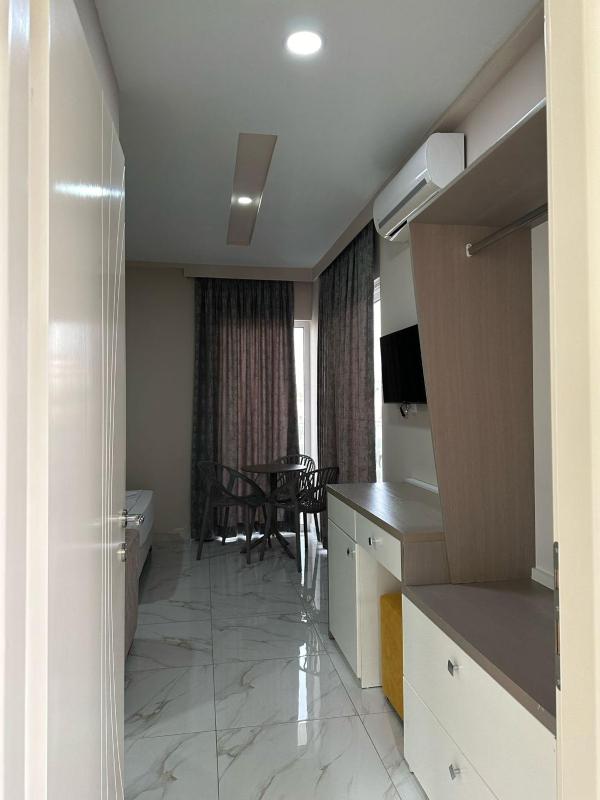 Standard Triple Room with Sea View image 3