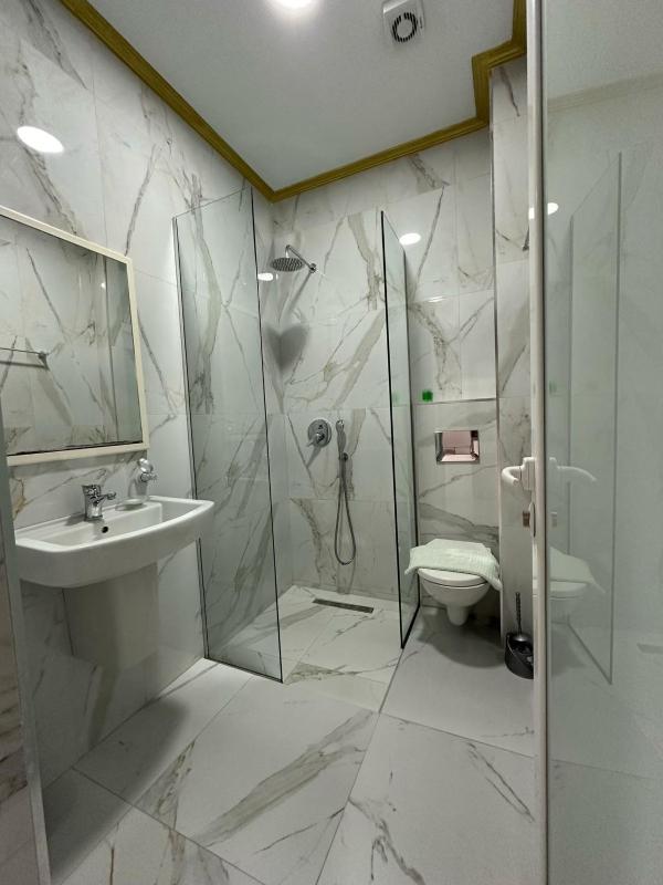 Quadruple Room with Balcony image 4
