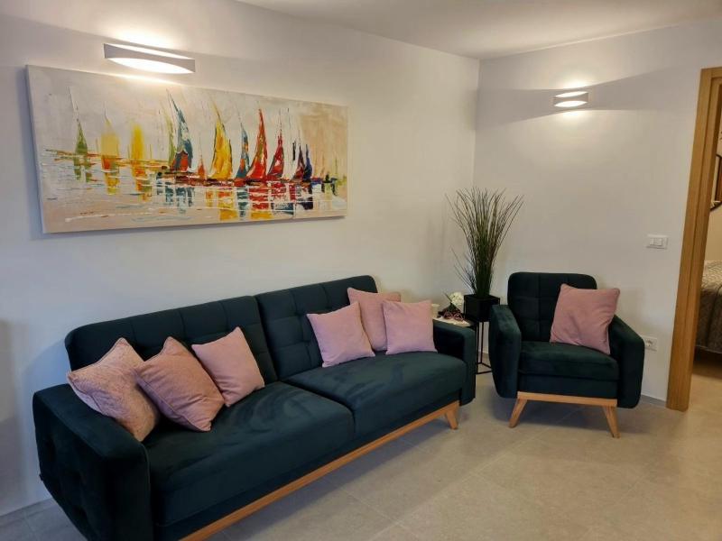 Apartments with parking space Rovinj - 7185 - image 2