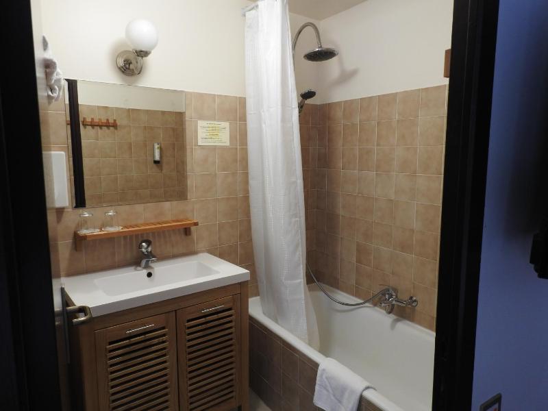 Family Room with Bathroom image 3