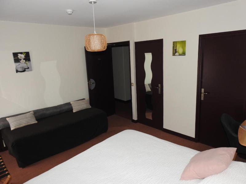 Comfort Triple Room image 2
