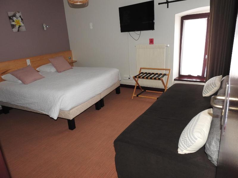 Comfort Triple Room image 1
